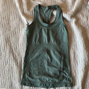 Athleta tank